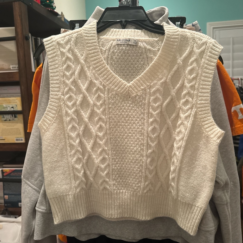 Arizona Jean Company Women's V-Neck Cream Sweater Vest
